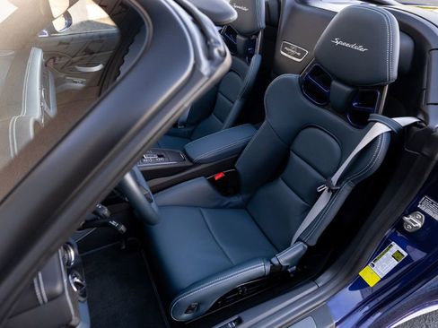 Used 2019 Porsche 911 Speedster RWD image 11