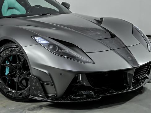Used 2021 Ferrari 812 GTS RWD image 10