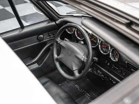 Used 1998 Porsche 911 GT3 RS image 33