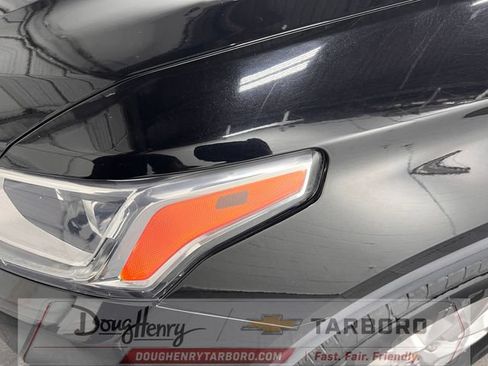 Used 2019 Chevrolet Traverse LS w/ LPO, Black Accent Package AWD/4WD image 11