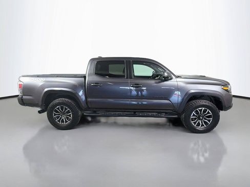 Used 2021 Toyota Tacoma TRD Sport w/ TRD Premium Sport Package AWD/4WD image 4