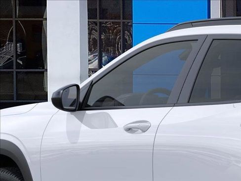 New 2026 Chevrolet Trax RS w/ Driver Confidence Package image 12