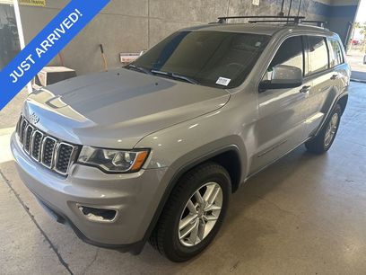 Used 2018 Jeep Grand Cherokee Laredo