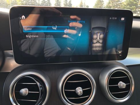 Used 2022 Mercedes-Benz GLC 300 4MATIC w/ Premium Package Lite image 26