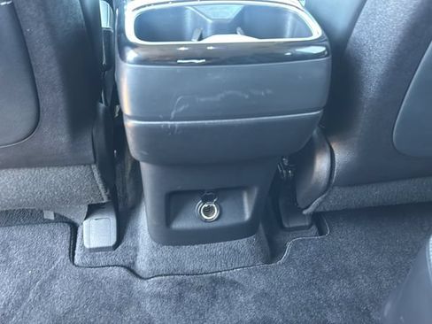 Used 2024 Kia Telluride S w/ S Sunroof Package FWD image 17