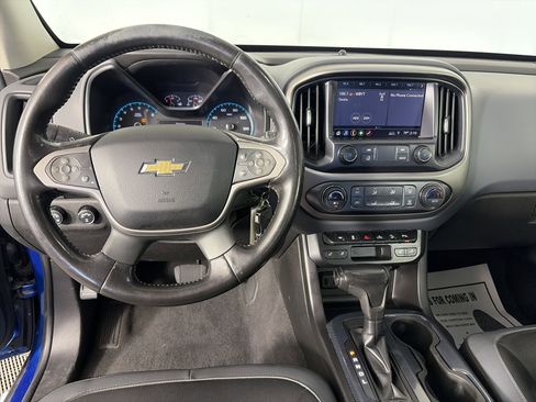 Used 2019 Chevrolet Colorado Z71 AWD/4WD image 3