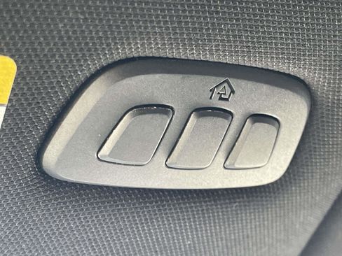 Used 2020 Ford Explorer Limited image 15