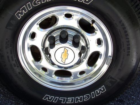 Used 2002 Chevrolet Silverado 2500 LS AWD/4WD image 42