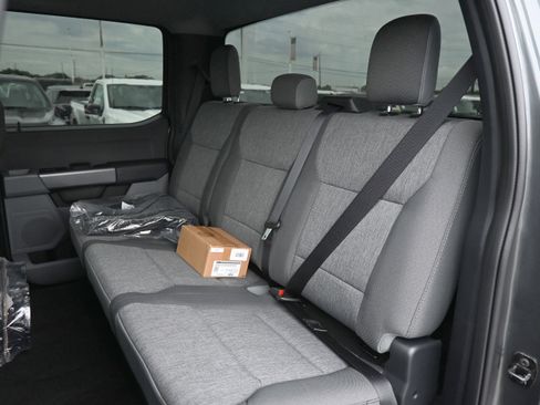 New 2026 Ford F250 XL w/ STX Appearance Package AWD/4WD image 29