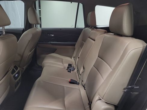 Used 2019 Honda Pilot Touring image 28