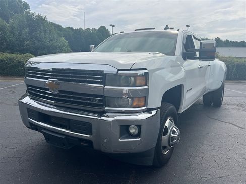 Used 2015 Chevrolet Silverado 3500 LTZ w/ Duramax Plus Package AWD/4WD image 15