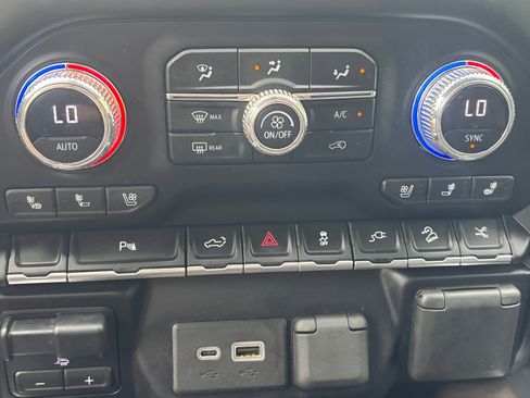 Used 2022 GMC Sierra 1500 Denali w/ Denali Premium Package image 62