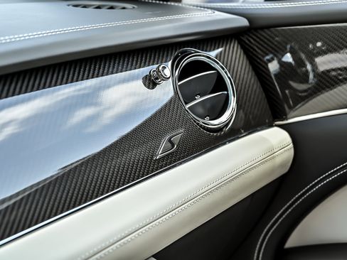 Certified 2022 Bentley Bentayga AWD/4WD image 42