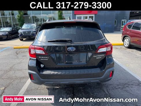 Used 2018 Subaru Outback 3.6R Touring AWD/4WD image 5