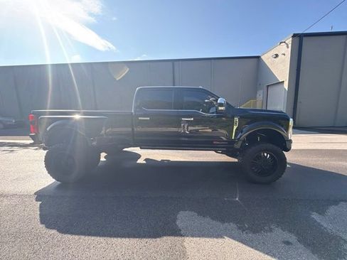 Used 2025 Ford F450 Platinum w/ Platinum Plus Package AWD/4WD image 2