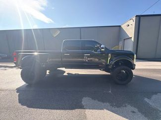 Used 2025 Ford F450 Platinum w/ Platinum Plus Package AWD/4WD video 2