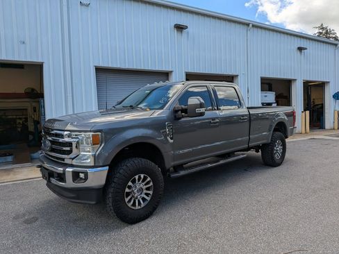 Used 2022 Ford F350 Lariat w/ Lariat Ultimate Package AWD/4WD image 3