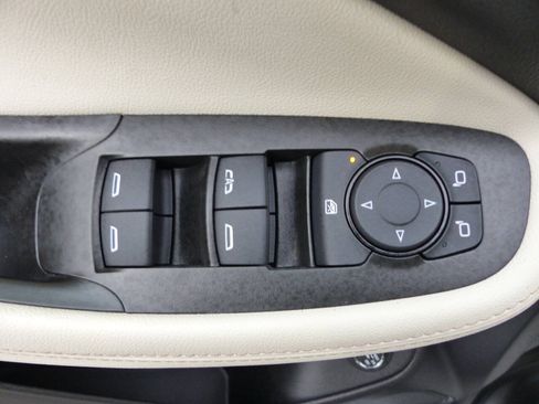 Used 2026 Buick Encore GX Avenir w/ Avenir Technology Package AWD/4WD image 21