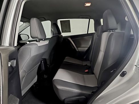 Used 2014 Toyota RAV4 LE FWD image 10