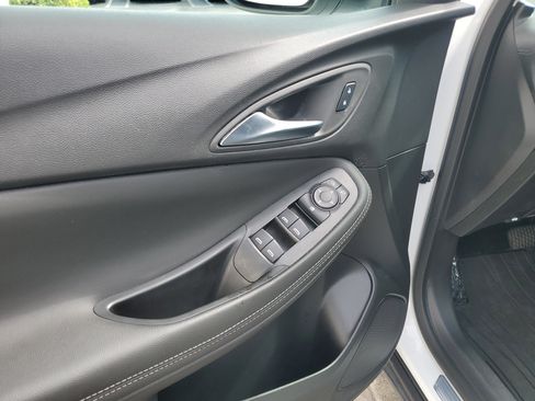 Used 2023 Buick Encore GX Preferred w/ Cold Weather Comfort Package AWD/4WD image 17