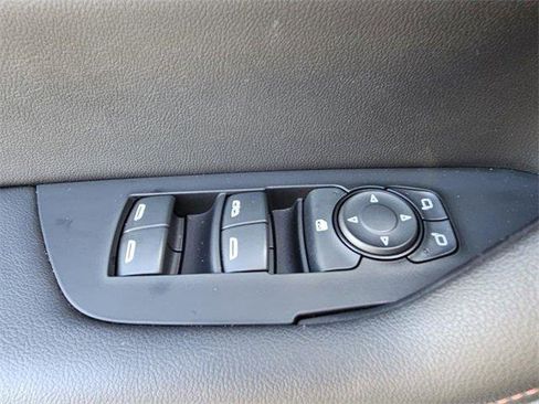 Certified 2023 Chevrolet Blazer RS w/ Driver Confidence II Package image 18