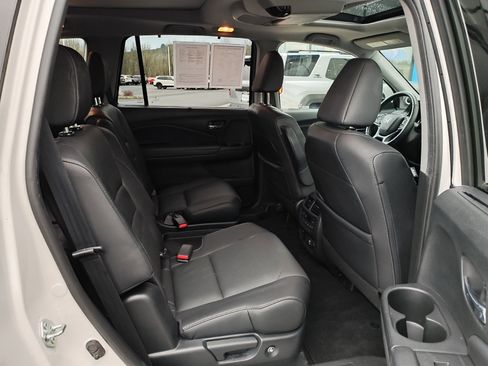 Used 2021 Honda Pilot Elite image 15