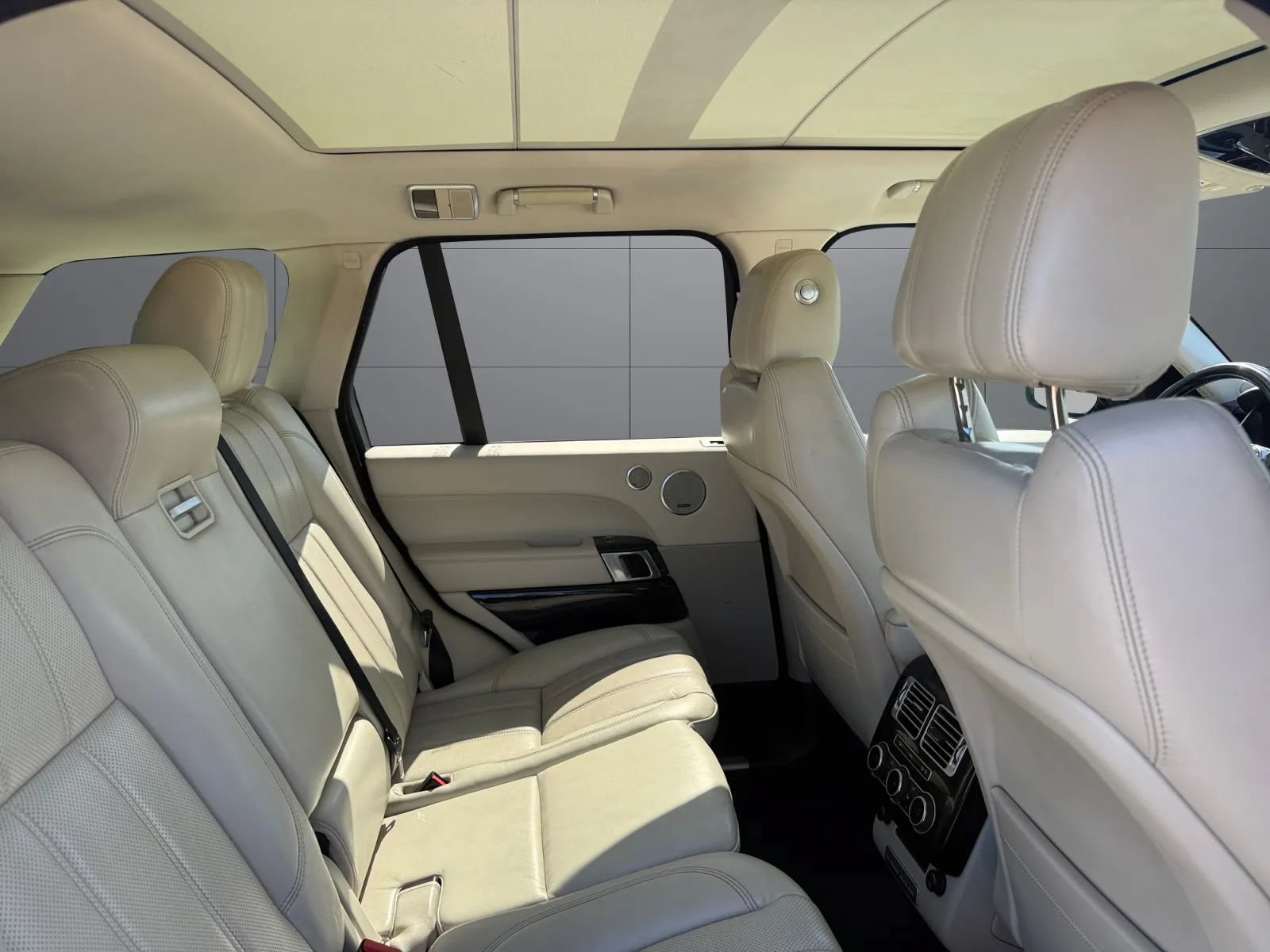 Used 2013 Land Rover Range Rover HSE AWD/4WD image 21