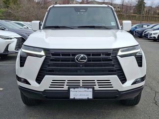 Used 2025 Lexus GX 550 w/ Accessory Package (2T) video 2