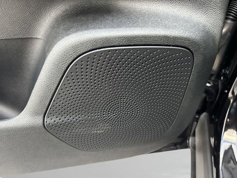 Used 2025 Lincoln Corsair FWD w/ Equipment Group 101A image 26