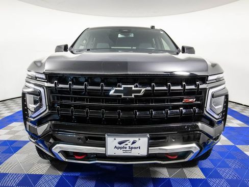 Used 2025 Chevrolet Tahoe Z71 w/ Comfort Package AWD/4WD image 2