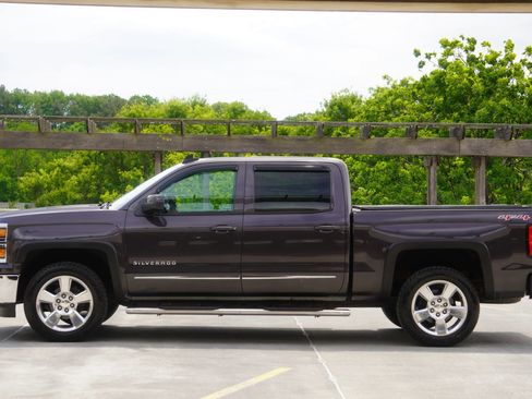 Used 2015 Chevrolet Silverado 1500 LT AWD/4WD image 6
