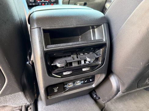 Used 2024 Jeep Grand Cherokee Limited w/ Luxury Tech Group II AWD/4WD image 26