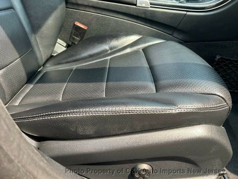 Used 2018 Mercedes-Benz C 300 4MATIC Sedan image 32