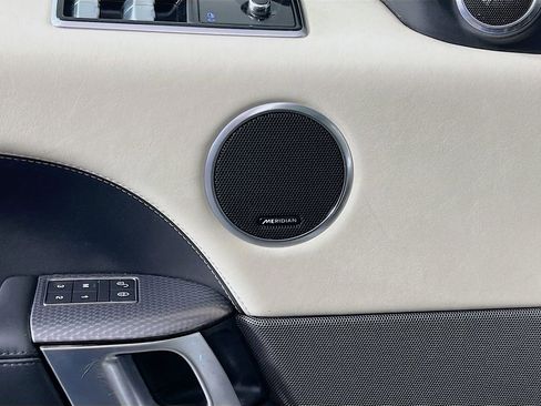 Used 2020 Land Rover Range Rover Sport HST image 19