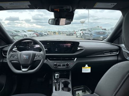 New 2026 Buick Envista Preferred FWD image 31