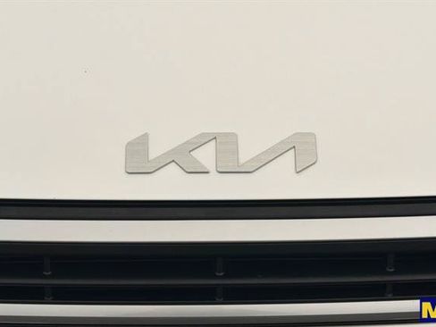 Used 2025 Kia K4 FWD image 35