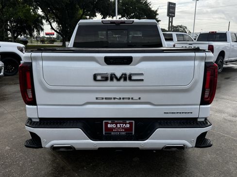Used 2024 GMC Sierra 1500 Denali Ultimate AWD/4WD image 9