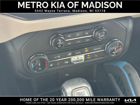 Used 2022 Ford Bronco Wildtrak AWD/4WD image 25