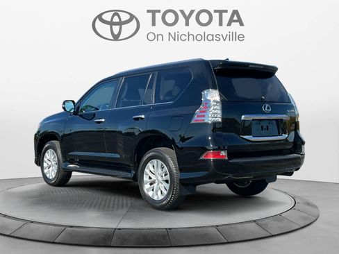 Used 2023 Lexus GX 460 Premium w/ Premium Package AWD/4WD image 3