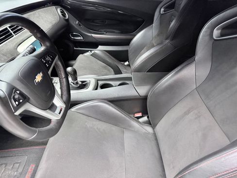 Used 2015 Chevrolet Camaro ZL1 w/ Gray Stripe Package RWD image 10
