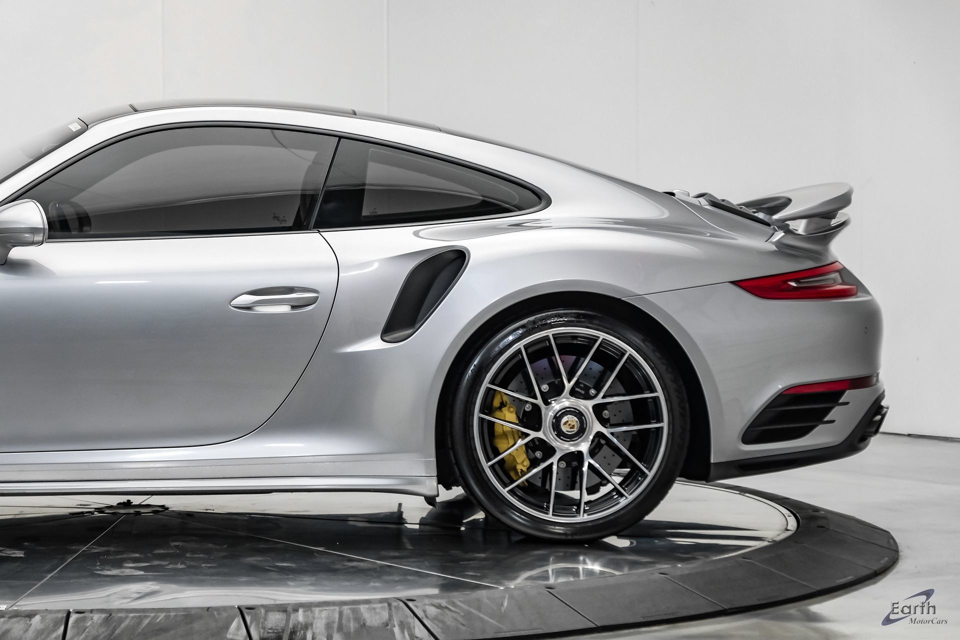 Used 2017 Porsche 911 Turbo S AWD/4WD image 8