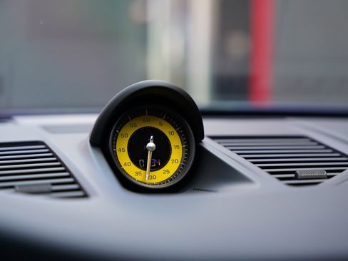 Used 2022 Porsche 911 GT3 image 18