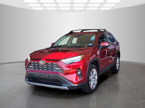 Used 2024 Toyota RAV4 Limited FWD image 9