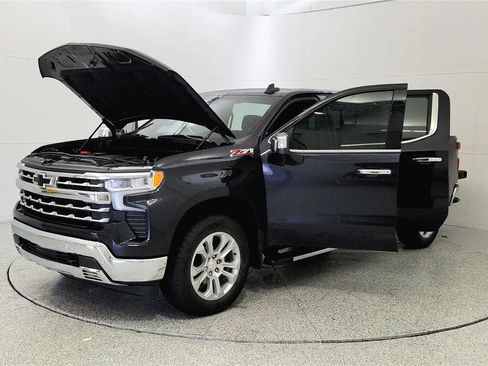 Used 2024 Chevrolet Silverado 1500 LTZ AWD/4WD image 10