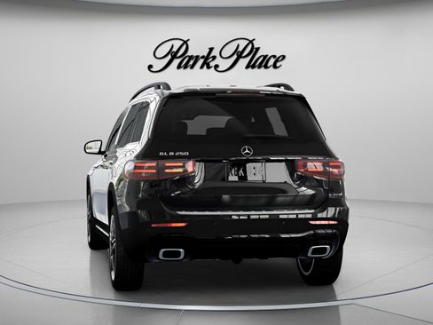 New 2026 Mercedes-Benz GLB 250 image 16