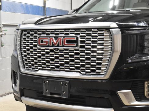 Used 2023 GMC Yukon XL Denali w/ Max Trailering Package image 36