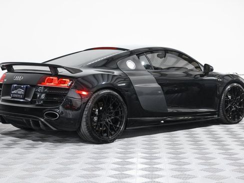 Used 2012 Audi R8 V10 w/ Enhanced Leather Pkg image 6