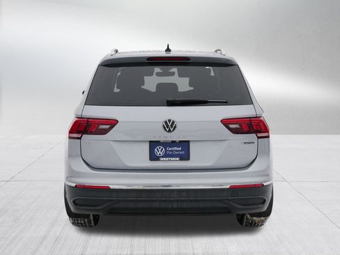 Certified 2024 Volkswagen Tiguan SE image 6