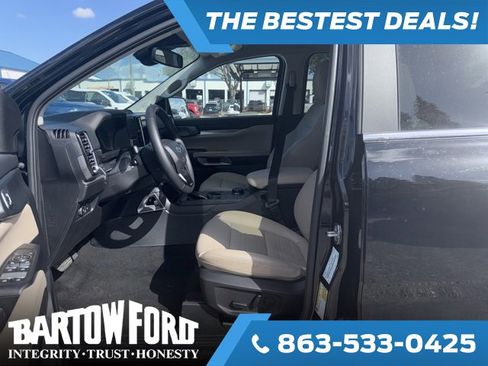 Used 2025 Ford Ranger Lariat w/ Chrome Accent Package image 9