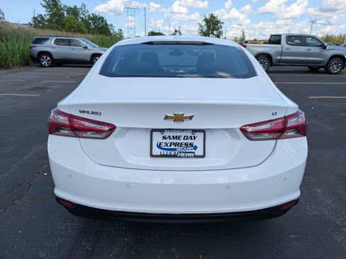 Used 2022 Chevrolet Malibu LT FWD image 7